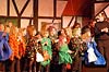 Die kleinen Leute von Wiehl sangen und spielten vor gro�er Kulisse