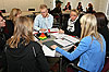 Der Pädagogik-Kurs der Stufe 12 am Bonhoeffer-Gymnasium durfte in die Arbeitswelt der Sparkasse hinein schnuppern.